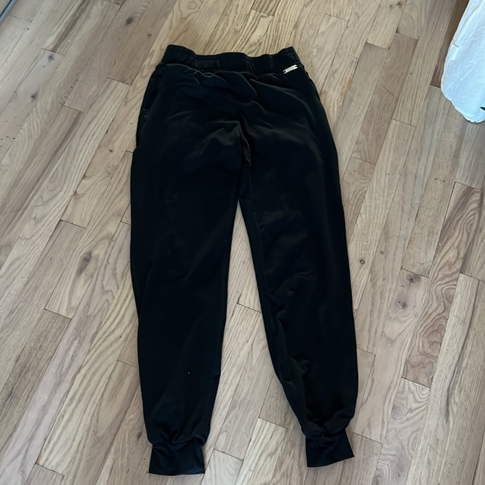 Bombshell cozy joggers small black